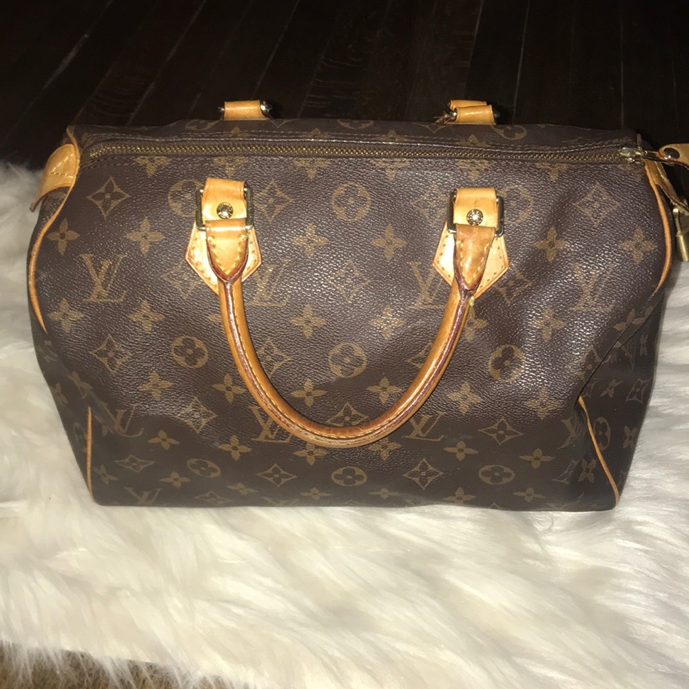 Louis Vuitton Speedy